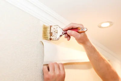 Pose de papier peint à Augnat — revêtements muraux et toiles de verre